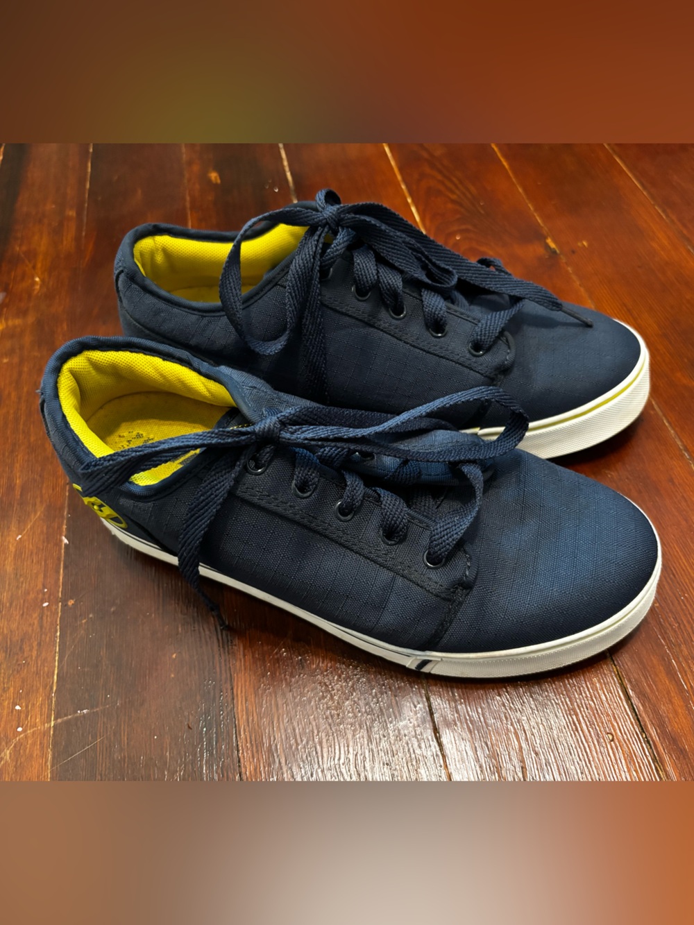Heelys Navy Sneakers with Yellow Lining